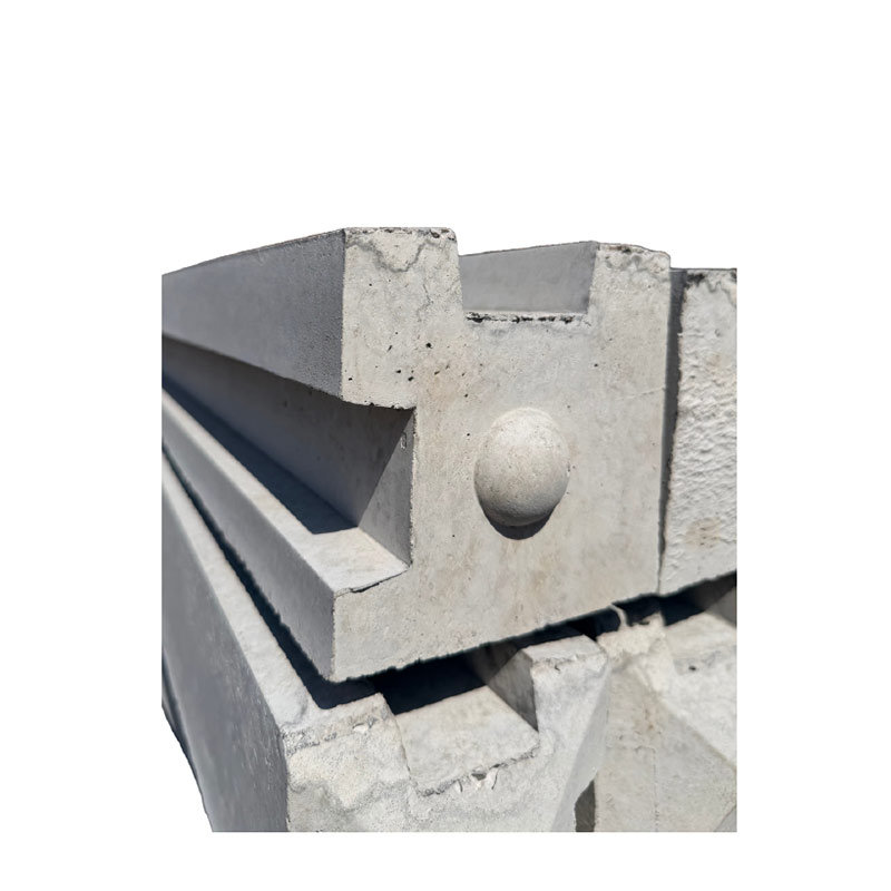 7’ Concrete Corner Post
